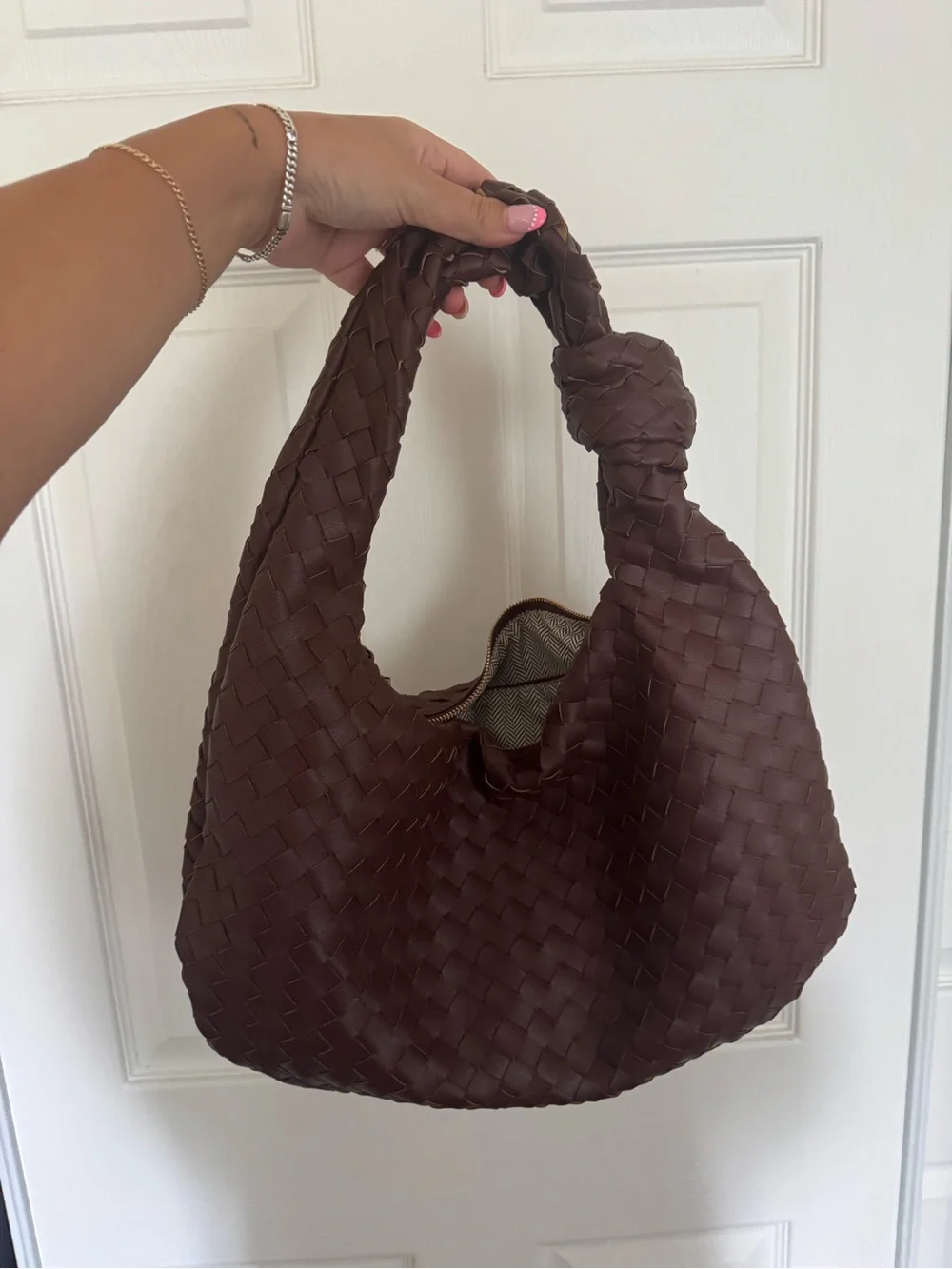 Woven Hobo Shoulder Bag in Brown